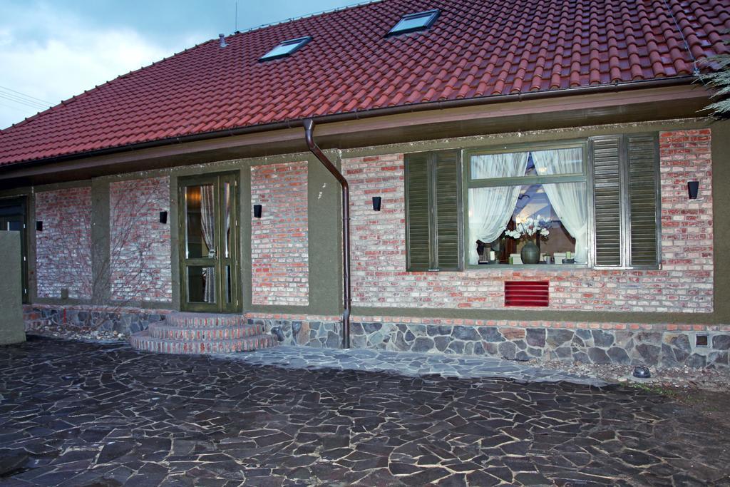 Barock Restaurant & Pension ตอปอลชานี ห้อง รูปภาพ